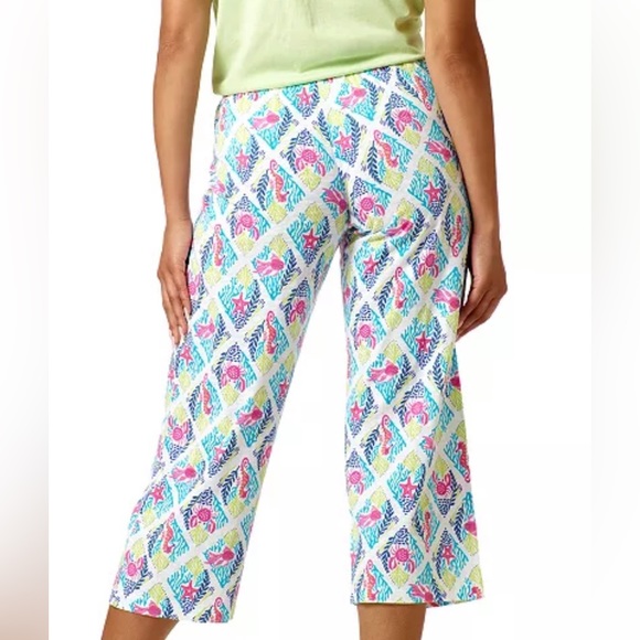 NWT Hue Women's Sea In The Squares-Print Capri Pajama Pants - Picture 2 of 2